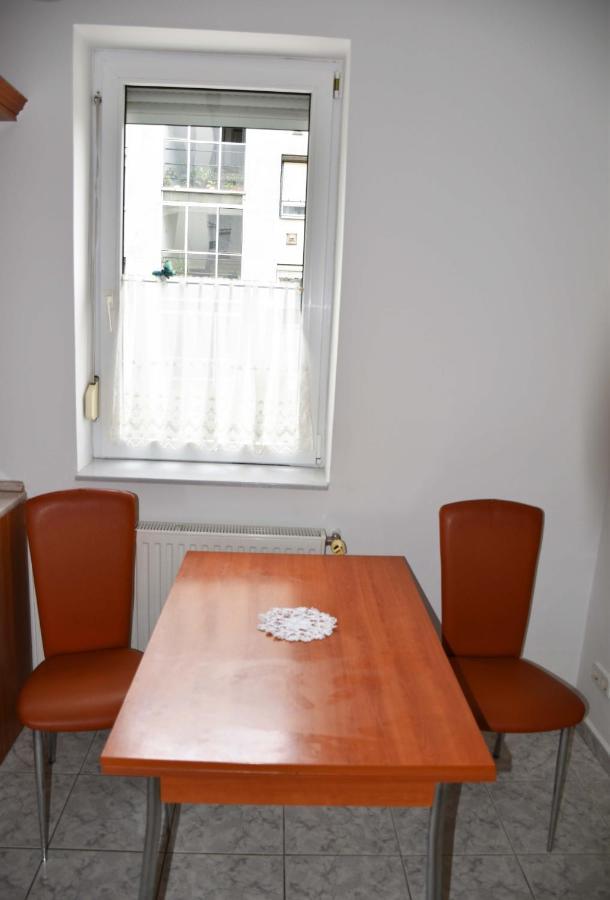 Pilikan Apartments Lenti Dış mekan fotoğraf